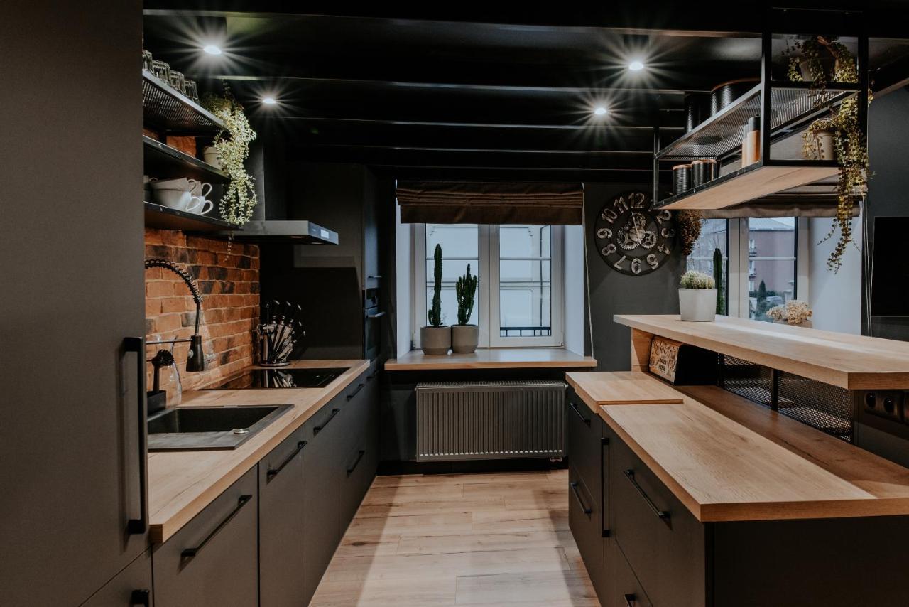 Loft Z Antresolami Apartment