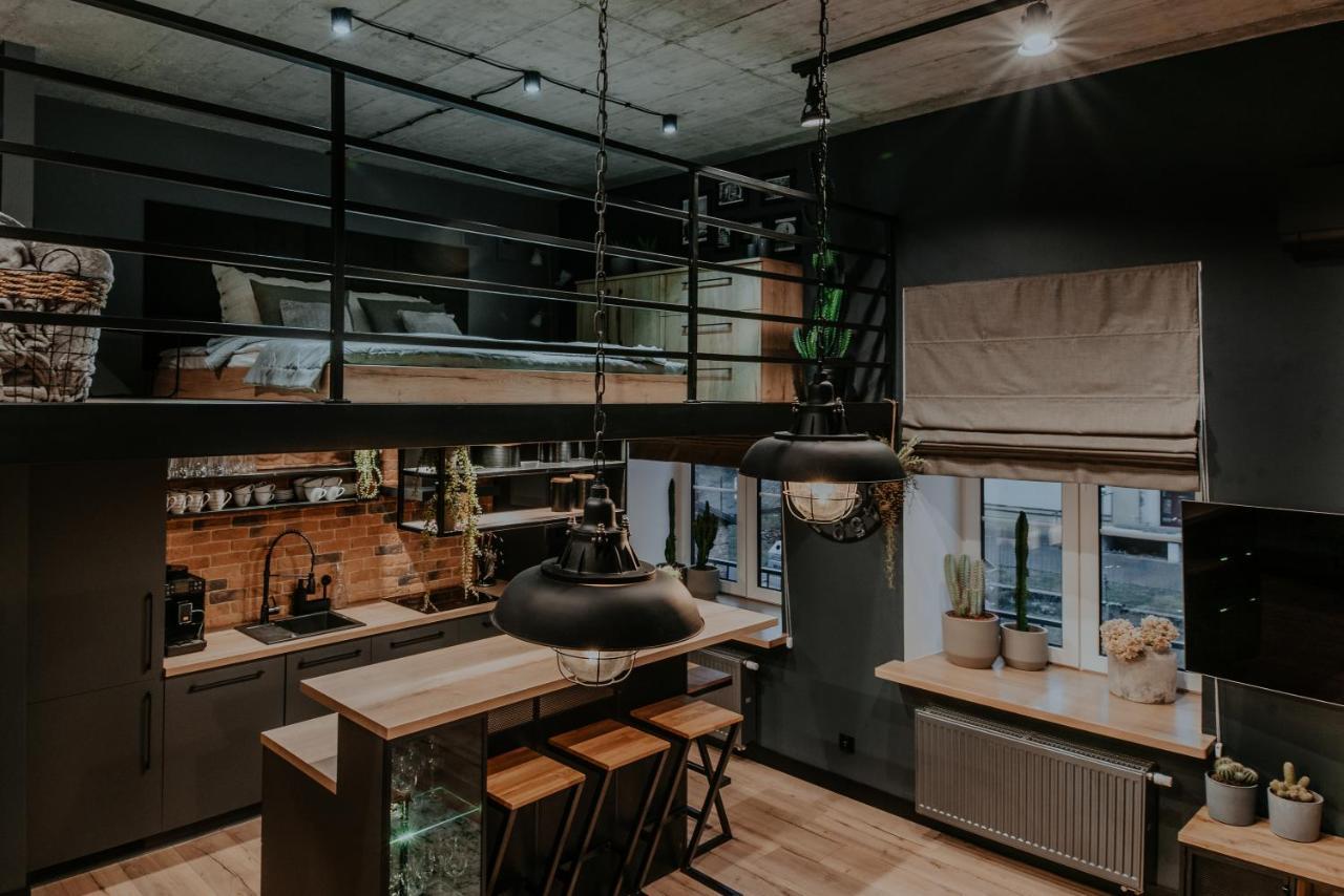 Loft Z Antresolami Apartment