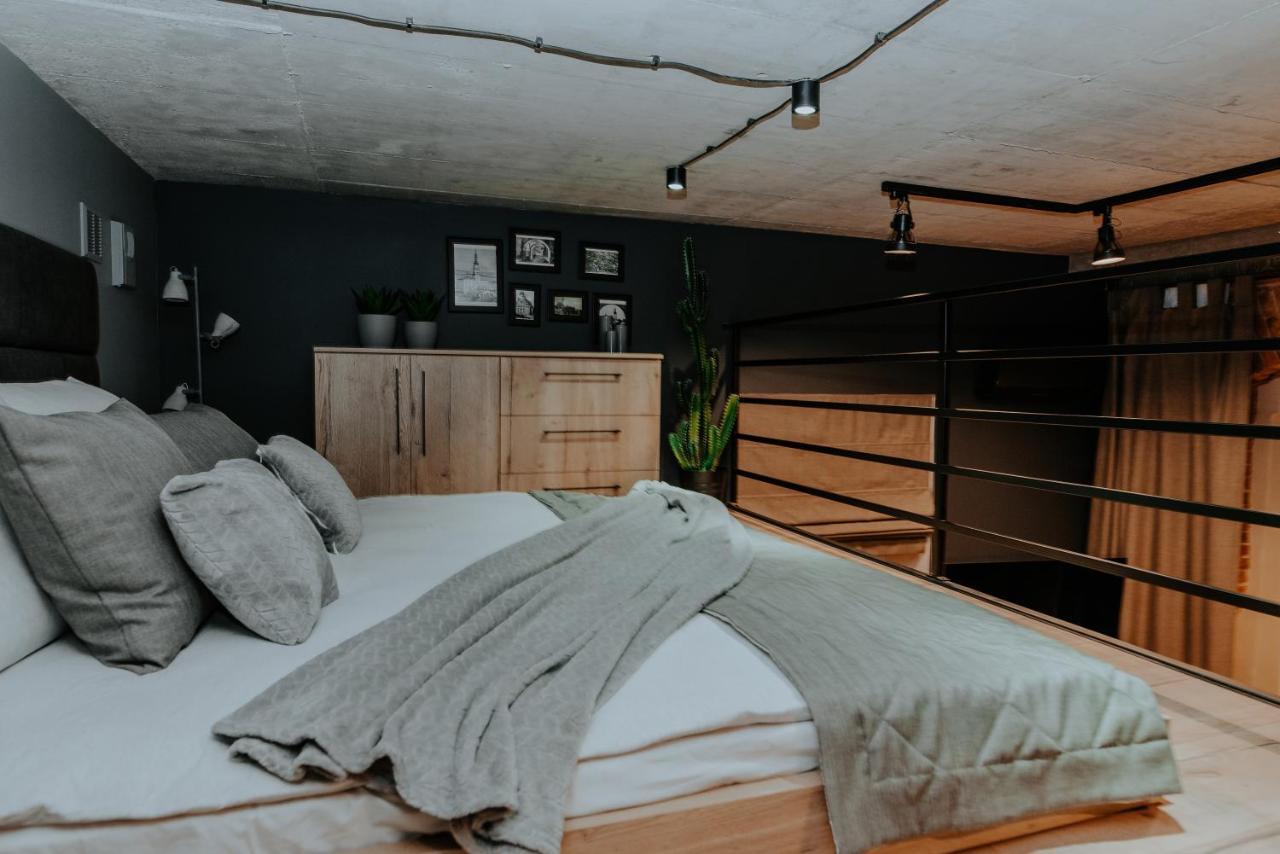 Loft Z Antresolami * Zamość