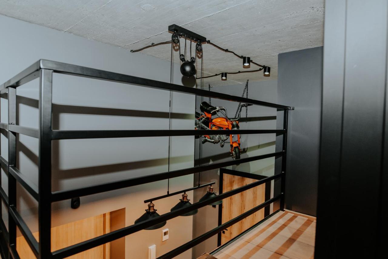 Loft Z Antresolami Apartment Zamość